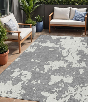 Homeroots 3' Artichoke Green Abstract Washable Indoor Outdoor Area Rug - Stylish, Durable, And Easy To Clean 5' X 8' Polyester 593349