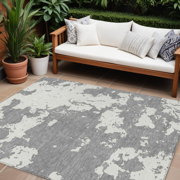 Homeroots 3' Artichoke Green Abstract Washable Indoor Outdoor Area Rug - Stylish, Durable, And Easy To Clean 8' X 10' Polyester 593351