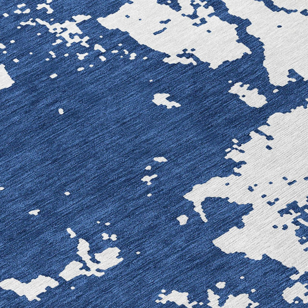 Homeroots 3' Artichoke Green Abstract Washable Indoor Outdoor Area Rug - Stylish, Durable, And Easy To Clean 8' Round Polyester 593362