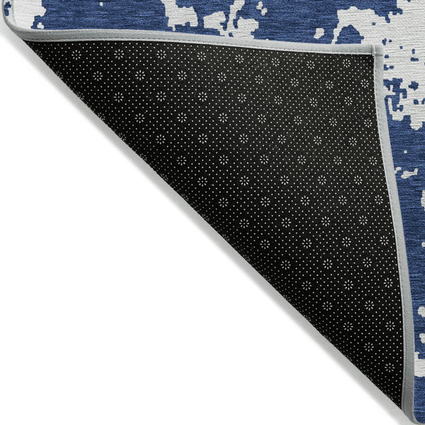 Homeroots 3' Artichoke Green Abstract Washable Indoor Outdoor Area Rug - Stylish, Durable, And Easy To Clean 10' X 14' Polyester 593365