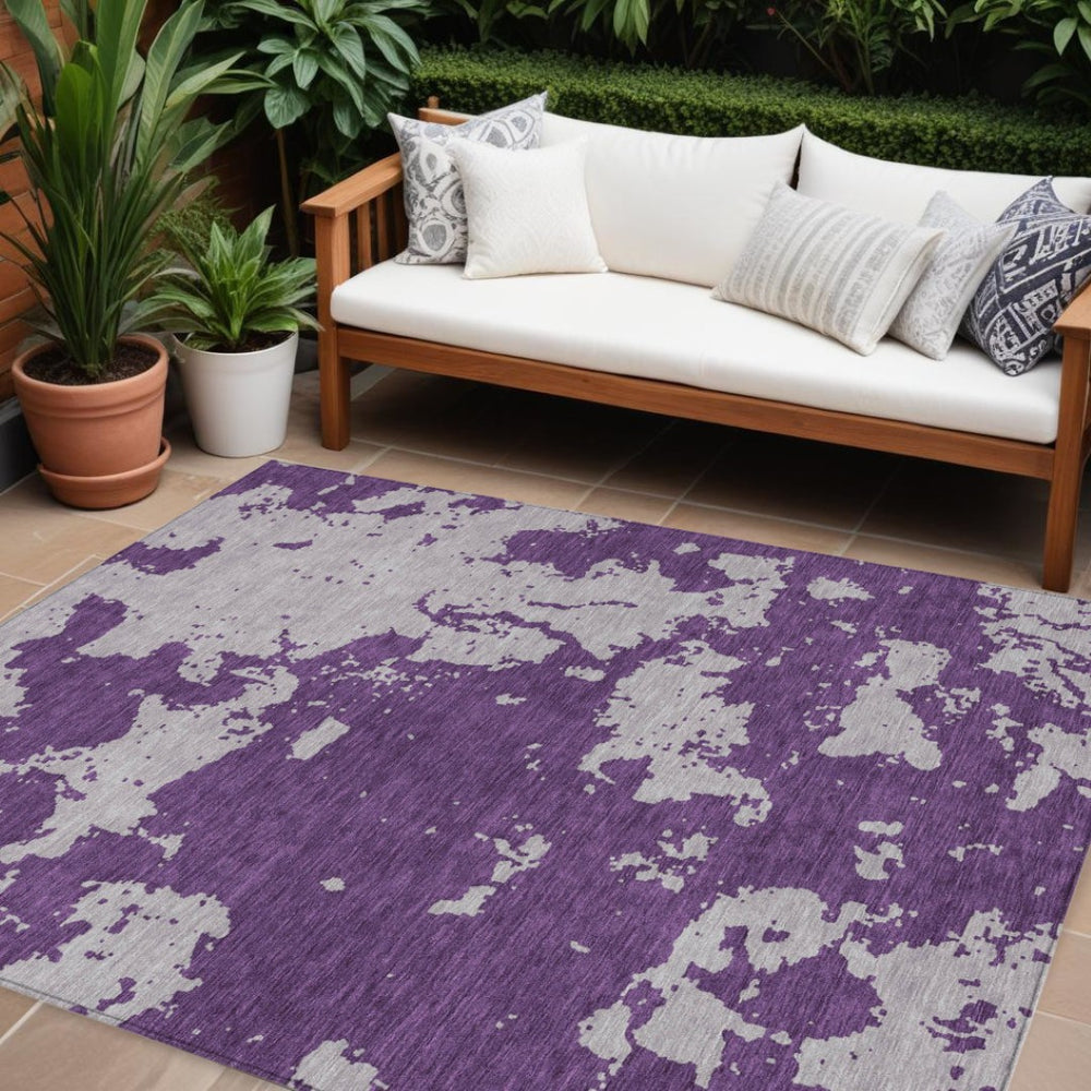 HomeRoots 9' Vibrant Purple and Lavender Abstract Area Rug – Washable, Durable, Indoor/Outdoor Versatility 9' X 12' 593370