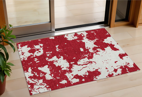 Homeroots 3' Artichoke Green Abstract Washable Indoor Outdoor Area Rug - Stylish, Durable, And Easy To Clean 3' X 5' Polyester 593372