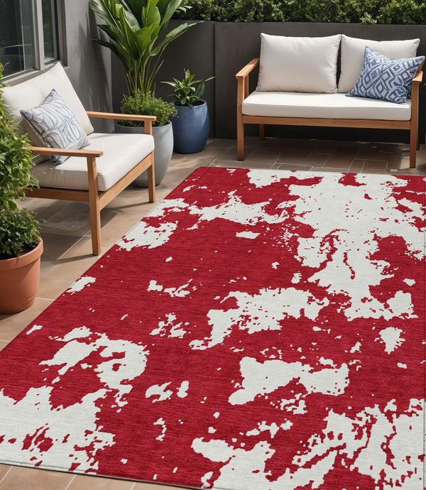 Homeroots 3' Artichoke Green Abstract Washable Indoor Outdoor Area Rug - Stylish, Durable, And Easy To Clean 5' X 8' Polyester 593373