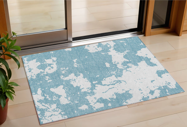 Homeroots 3' Artichoke Green Abstract Washable Indoor Outdoor Area Rug - Stylish, Durable, And Easy To Clean 3' X 5' Polyester 593378