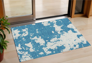 Homeroots 3' Artichoke Green Abstract Washable Indoor Outdoor Area Rug - Stylish, Durable, And Easy To Clean 3' X 5' Polyester 593390