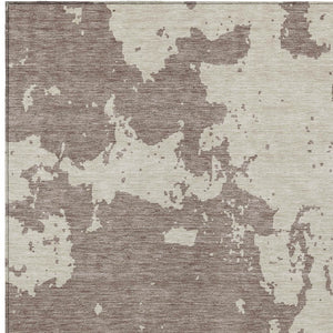 Homeroots 3' Artichoke Green Abstract Washable Indoor Outdoor Area Rug - Stylish, Durable, And Easy To Clean 3' X 5' Polyester 593396