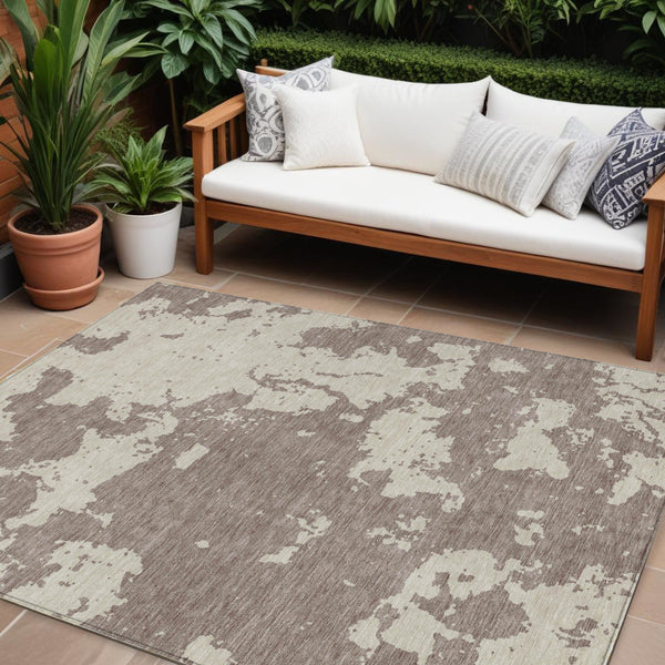 Homeroots 3' Artichoke Green Abstract Washable Indoor Outdoor Area Rug - Stylish, Durable, And Easy To Clean 8' X 10' Polyester 593399