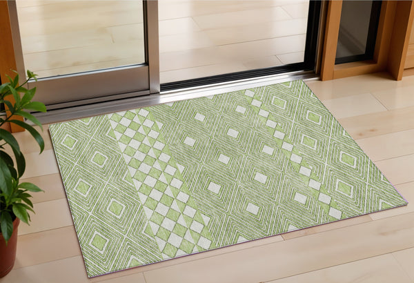 Homeroots 3' Artichoke Green Geometric Indoor Outdoor Area Rug - Durable, Washable, Stylish For Any Space 3' X 5' Polyester 593402