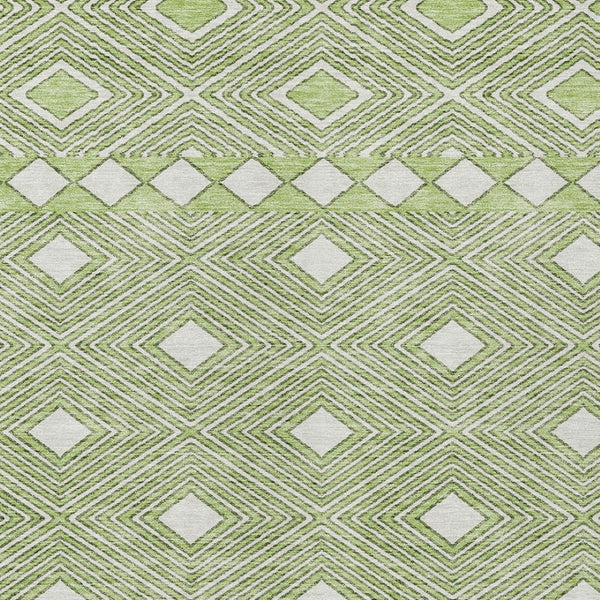 Homeroots 3' Artichoke Green Geometric Indoor Outdoor Area Rug - Durable, Washable, Stylish For Any Space 5' X 8' Polyester 593403