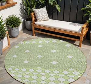 Homeroots 3' Artichoke Green Geometric Indoor Outdoor Area Rug - Durable, Washable, Stylish For Any Space 8' Round Polyester 593404