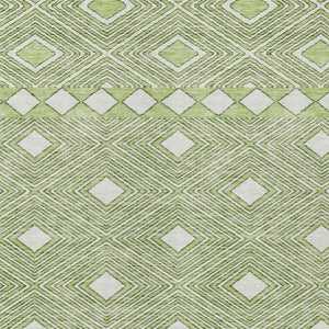 Homeroots 3' Artichoke Green Geometric Indoor Outdoor Area Rug - Durable, Washable, Stylish For Any Space 8' X 10' Polyester 593405