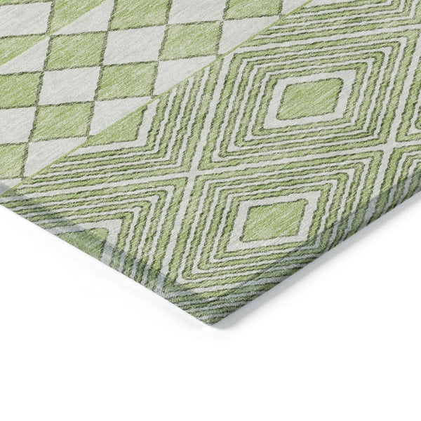 Homeroots 3' Artichoke Green Geometric Indoor Outdoor Area Rug - Durable, Washable, Stylish For Any Space 9' X 12' Polyester 593406