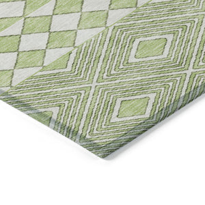 Homeroots 3' Artichoke Green Geometric Indoor Outdoor Area Rug - Durable, Washable, Stylish For Any Space 10' X 14' Polyester 593407