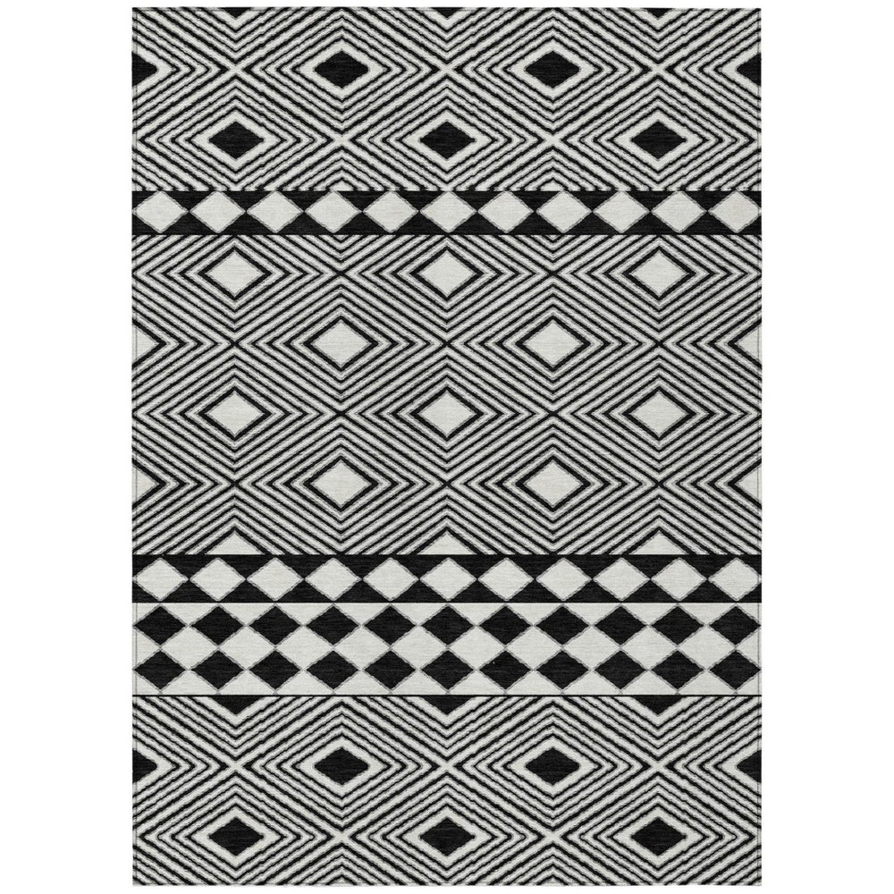 HomeRoots 5' Black and Ivory Geometric Indoor-Outdoor Area Rug – Stylish, Washable, and Durable for High Traffic Areas 5' X 8' 593409