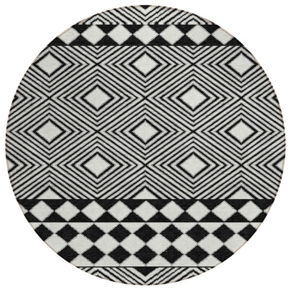 HomeRoots 5' Black and Ivory Geometric Indoor-Outdoor Area Rug – Stylish, Washable, and Durable for High Traffic Areas 8' Round 593410