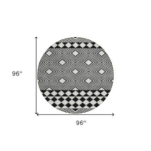 Homeroots 3' Artichoke Green Geometric Indoor Outdoor Area Rug - Durable, Washable, Stylish For Any Space 8' Round Polyester 593410