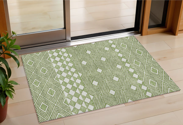 Homeroots 3' Artichoke Green Geometric Indoor Outdoor Area Rug - Durable, Washable, Stylish For Any Space 3' X 5' Polyester 593420