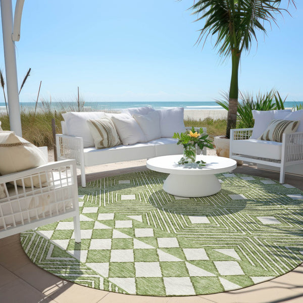 Homeroots 3' Artichoke Green Geometric Indoor Outdoor Area Rug - Durable, Washable, Stylish For Any Space 8' Round Polyester 593422