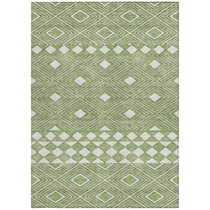 Homeroots 3' Artichoke Green Geometric Indoor Outdoor Area Rug - Durable, Washable, Stylish For Any Space 8' X 10' Polyester 593423