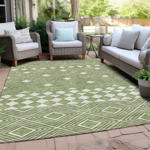 Homeroots 3' Artichoke Green Geometric Indoor Outdoor Area Rug - Durable, Washable, Stylish For Any Space 10' X 14' Polyester 593425