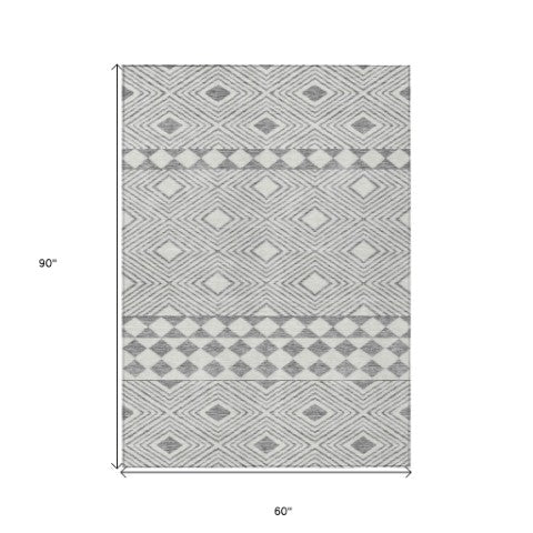 Homeroots 3' Artichoke Green Geometric Indoor Outdoor Area Rug - Durable, Washable, Stylish For Any Space 5' X 8' Polyester 593433