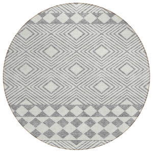 HomeRoots 5' Gray and Ivory Geometric Area Rug - Washable, Durable, Stylish for Indoor and Outdoor Spaces 8' Round 593434