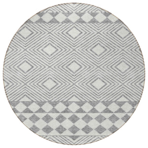 Homeroots 3' Artichoke Green Geometric Indoor Outdoor Area Rug - Durable, Washable, Stylish For Any Space 8' Round Polyester 593434