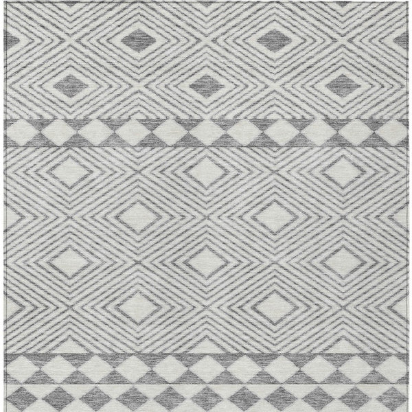 Homeroots 3' Artichoke Green Geometric Indoor Outdoor Area Rug - Durable, Washable, Stylish For Any Space 10' X 14' Polyester 593437