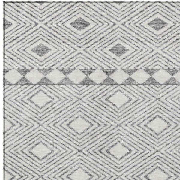 Homeroots 3' Artichoke Green Geometric Indoor Outdoor Area Rug - Durable, Washable, Stylish For Any Space 10' X 14' Polyester 593437