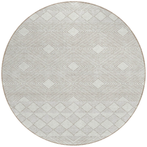 Homeroots 3' Artichoke Green Geometric Indoor Outdoor Area Rug - Durable, Washable, Stylish For Any Space 8' Round Polyester 593440