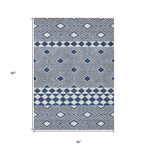 Homeroots 3' Artichoke Green Geometric Indoor Outdoor Area Rug - Durable, Washable, Stylish For Any Space 3' X 5' Polyester 593444