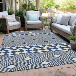 Homeroots 3' Artichoke Green Geometric Indoor Outdoor Area Rug - Durable, Washable, Stylish For Any Space 3' X 5' Polyester 593444