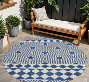 Homeroots 3' Artichoke Green Geometric Indoor Outdoor Area Rug - Durable, Washable, Stylish For Any Space 8' Round Polyester 593446