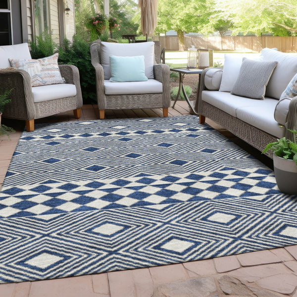 Homeroots 3' Artichoke Green Geometric Indoor Outdoor Area Rug - Durable, Washable, Stylish For Any Space 8' X 10' Polyester 593447