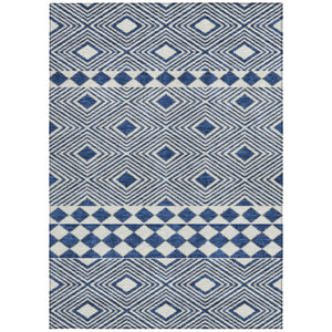 Homeroots 3' Artichoke Green Geometric Indoor Outdoor Area Rug - Durable, Washable, Stylish For Any Space 10' X 14' Polyester 593449