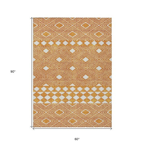 Homeroots 3' Artichoke Green Geometric Indoor Outdoor Area Rug - Durable, Washable, Stylish For Any Space 5' X 8' Polyester 593451