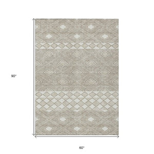 Homeroots 3' Artichoke Green Geometric Indoor Outdoor Area Rug - Durable, Washable, Stylish For Any Space 5' X 8' Polyester 593463