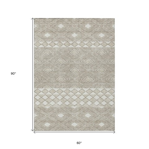 Homeroots 3' Artichoke Green Geometric Indoor Outdoor Area Rug - Durable, Washable, Stylish For Any Space 5' X 8' Polyester 593463