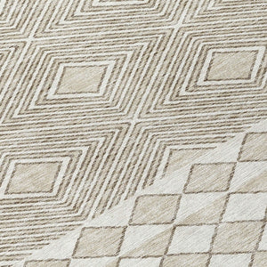 Homeroots 3' Artichoke Green Geometric Indoor Outdoor Area Rug - Durable, Washable, Stylish For Any Space 8' Round Polyester 593464