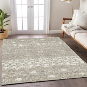 Homeroots 3' Artichoke Green Geometric Indoor Outdoor Area Rug - Durable, Washable, Stylish For Any Space 9' X 12' Polyester 593466