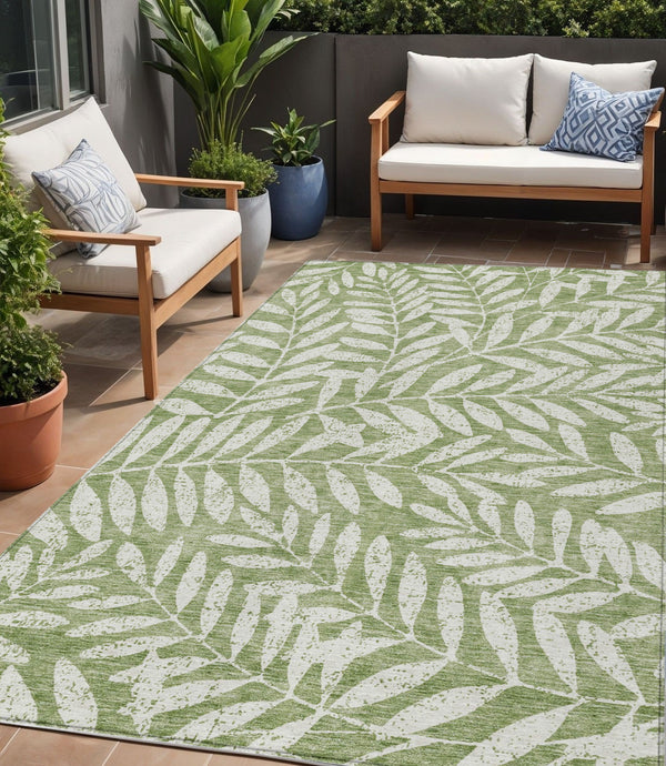 Homeroots 3' Artichoke Green And Ivory Floral Washable Area Rug For Indoor And Outdoor Spaces, Durable Design 5' X 8' Polyester 593493