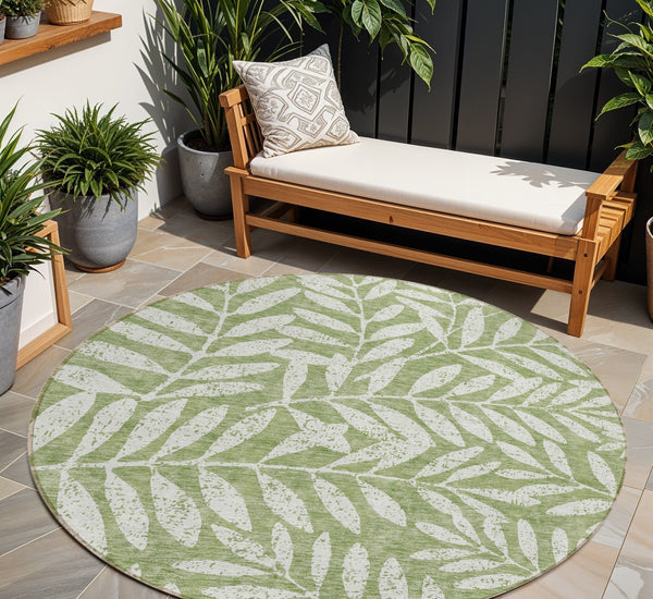 Homeroots 3' Artichoke Green And Ivory Floral Washable Area Rug For Indoor And Outdoor Spaces, Durable Design 8' Round Polyester 593494
