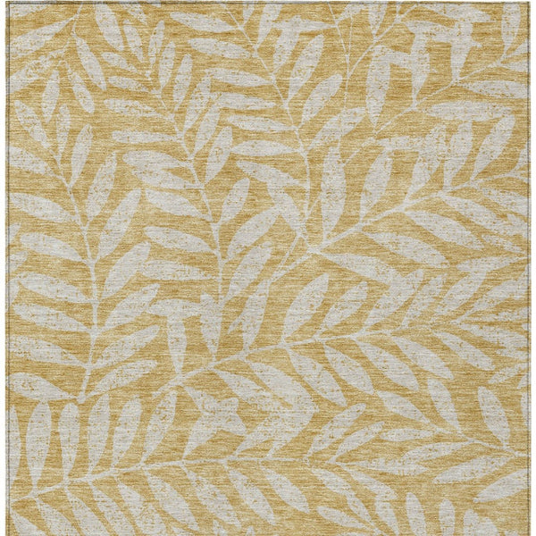 Homeroots 3' Artichoke Green And Ivory Floral Washable Area Rug For Indoor And Outdoor Spaces, Durable Design 5' X 8' Polyester 593499