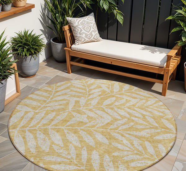 Homeroots 3' Artichoke Green And Ivory Floral Washable Area Rug For Indoor And Outdoor Spaces, Durable Design 8' Round Polyester 593500