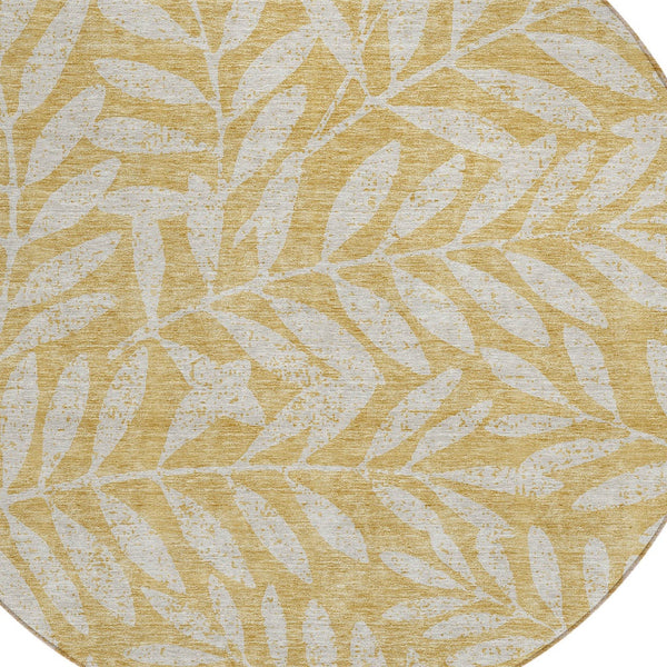 Homeroots 3' Artichoke Green And Ivory Floral Washable Area Rug For Indoor And Outdoor Spaces, Durable Design 8' Round Polyester 593500