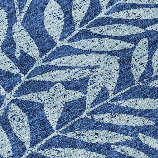 Homeroots 3' Artichoke Green And Ivory Floral Washable Area Rug For Indoor And Outdoor Spaces, Durable Design 8' Round Polyester 593524