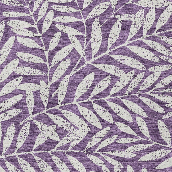 Homeroots 3' Artichoke Green And Ivory Floral Washable Area Rug For Indoor And Outdoor Spaces, Durable Design 5' X 8' Polyester 593535