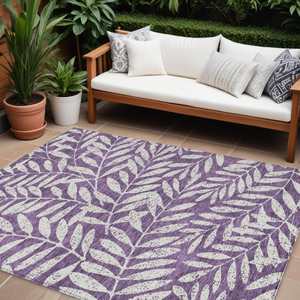 HomeRoots 9' Elegant Floral Washable Indoor Outdoor Area Rug - Durable, Stylish, and Perfect for High-Traffic Spaces 9' X 12' 593538