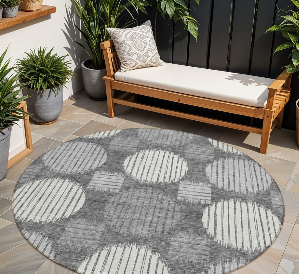 HomeRoots 5' Modern Charcoal and Ivory Geometric Washable Area Rug for Indoor and Outdoor Spaces, Durable Design 8' Round 593578