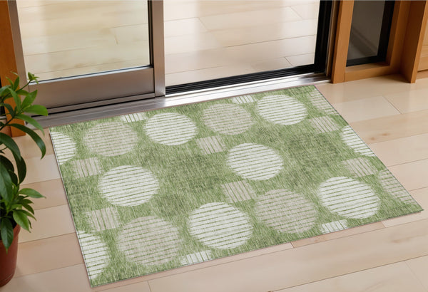 Homeroots 3' Stylish Beige Brown And Ivory Geometric Area Rug – Perfect For Indoor Or Outdoor Spaces! 3' X 5' Polyester 593582